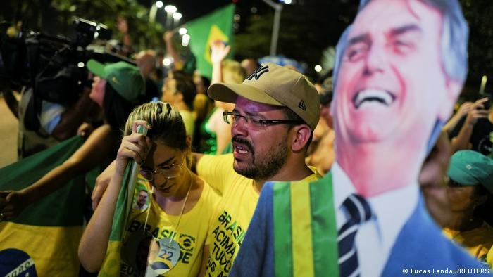 خيبة أمل أنصار بولسونارو من هزيمته في الانتخابات البرازيلية 2022